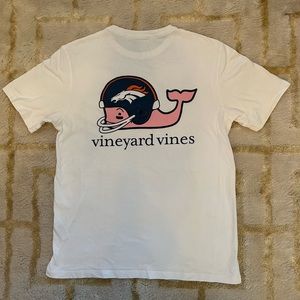 Vineyard Vines | Denver Broncos Tee Size S
